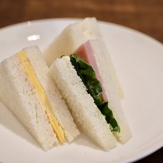 珈琲香房 サライ_1