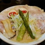 麺69 チキンヒーロー - 味玉チャーシュー極濃