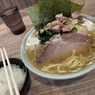 ラーメン 清水家_0