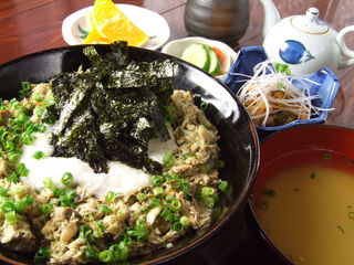 Fukumaru Bekkan - 炙り焼き鯖とろろ丼