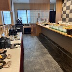 日本料理 うなぎ 松前 - お店内のブッフェ風景