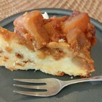 二三味珈琲 cafe - りんごと洋梨のキャラメルケーキ