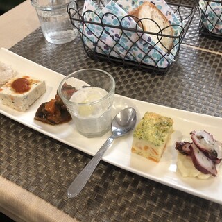 ビストロ モンシュシュ_1