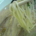 宗龍 - スープには全体的に大粒の脂が浮いてます。