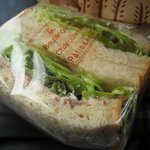 ブノワトン - サンドイッチ（ペッパーハムサンド400円）