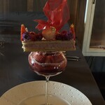 洋菓子店 センチメント - 全体を紅が纏う