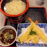 本格手打うどん おか泉 - 