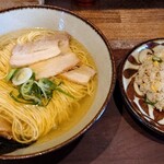 ラーメンハウス アヒル軒 - 料理写真:炒飯セット①（中華そば塩）900円