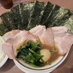 家系ラーメン大ちゃん - 特製ラーメン