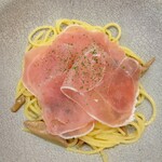 Cheese Plus pizza&grill - キノコと生ハムのペペロンチーノ