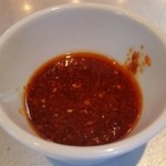 豚骨一燈 - 海老の辛味油