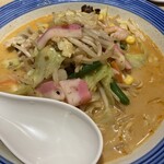 リンガーハット - 料理写真:ピリ辛ちゃんぽん920円