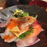 裕太朗寿し - 漁港でランチ〜
            大漁海鮮どーん！