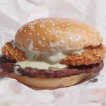 バーガーキング - 料理写真:チキン&ビーフ ビッグマウスホワイトバーガー