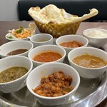 SATHI - 料理写真:ディナーバイキング。これ全部食べ放題