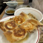 東京ギョーザスタンド ウーロン - 