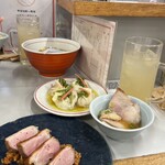 東京ギョーザスタンド ウーロン - 