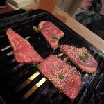 焼肉 くいしん坊 - 