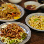 だるまや - 生姜焼き (￥1,200)、ライス (￥200)、かた焼きそば (￥1,300)、半チャーハン (￥600)