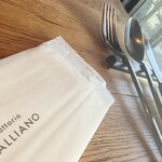 trattoria GALLIANO - テーブル