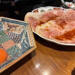 肉の頂 - 