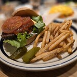 なぎさ橋珈琲 - 看板メニューのなぎさバーガー