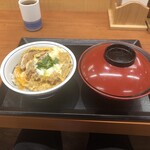 かつや - 料理写真:2個たまこカツ丼・豚汁