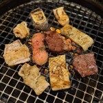 ホルモン焼肉 円蔵 - 