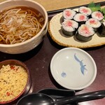 和食レストランとんでん - 料理写真:ねぎとろ巻き 北海道そば