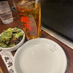 お好み焼・焼そば 風月 - ドリンク写真:ランチセットのドリンクとひと口サラダ