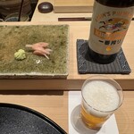 神田錦町 鮨たか晴 - 山葵・ガリ・生ビール