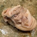 神田錦町 鮨たか晴 - 煮蛤