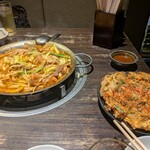 鉄板鍋づくし - 
