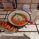 餃子酒飯 大阪王 - 