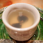 はまぐり料理 利他 - お通しのしじみ食前汁