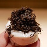 鮨 一幸 - 白子とトリュフと唐墨 握り