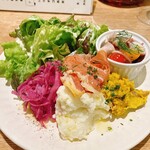 ラ クロワゼ - 前菜盛り合わせ