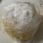 ペニーレイン - 塩バターメロンパン　税込200円