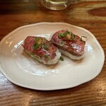 居酒屋 盛 - 五島牛の握りです。