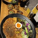 SPICY CURRY 魯珈 - たくさん頼んだ！