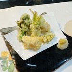 利久庵 - タラの芽　春山菜の天ぷらも最高でした