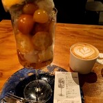 浅煎りコーヒーと自然派ワイン Typica - 