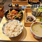 鉄板焼 鶏料理 かしわ 阪急西宮ガーデンズ店 - 