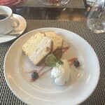 ビストロ ドゥ シエル - 柚子のパウンドケーキ。デザートも数種類から選べます