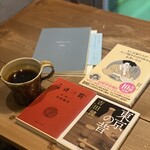 本の読める店 fuzkue - 