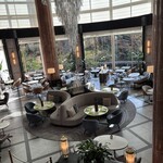 ザ・ラウンジ - こちらも早朝に