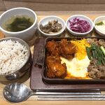 VEGEGO オヌレシクタン - 料理写真:お肉とチーズのハーフ&ハーフセット