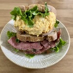 Liberte Pain Kumamoto - たまごとパストラミのサンドウィッチ
