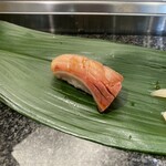 すし辰の立ち食い minamoa店 - 戸島ぶり