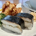 らぁめん香房 登里勝 - 焼さば寿司(2切)＆唐揚げ(2個)